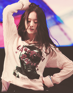 k-girlgroups:  sparkling Krystal 