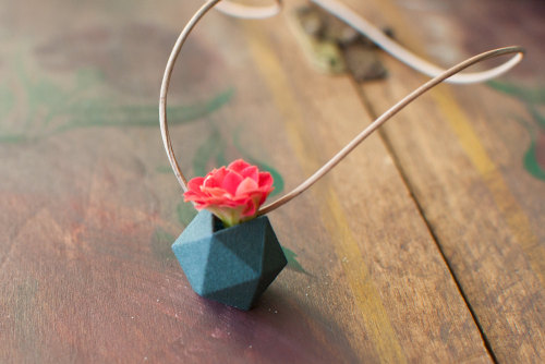 enochliew:Wearable Planter by Collen JordanMade using a modeling software, then 3D printed and finis