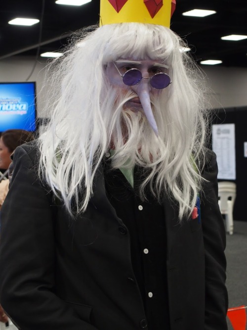 pinkieshy:  tenaciousbee:  kill3rtcell:  My Simon Petrikov/Ice King cosplay at Supanova, and my reference photos from ‘I Remember You’. The whole backpack, and even a tiny scientific parasite ^_^  GODDDDDDDDDDD ;3;  OH MY GOSH 