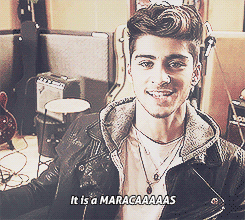 :  Zayn Malik; Behind the scenes of “Little Things” 