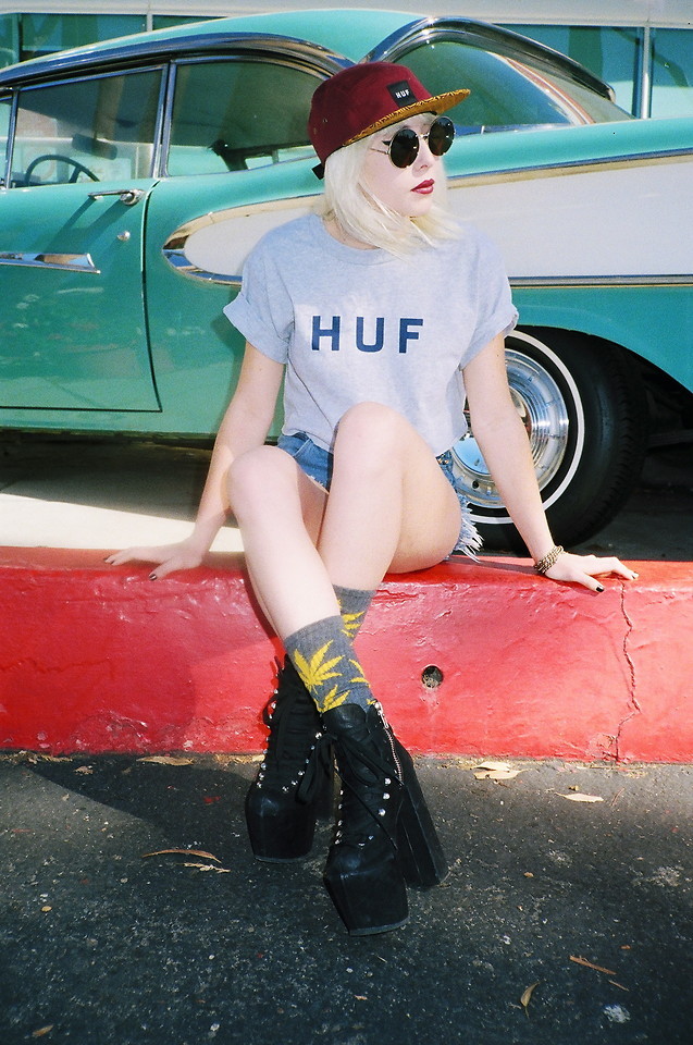 wotdafuck:  ☯☮CLICK FOR GRUNGE☯☮