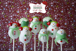 gastrogirl:  snowman cake pops. 