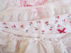 dollymilk:  here are some undies i never wear because i save them ;~;