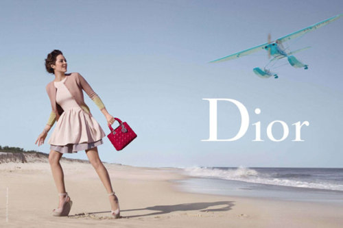 maxitendance:  Marion Cotillard on a Deserted Hamptons Beach