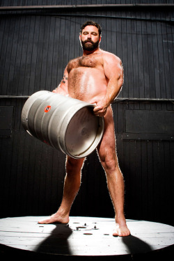 campusbeefcake:  beer is good for you!! seeee!