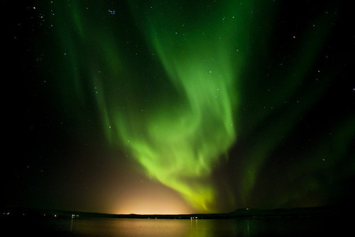 colourscapes:Aurora Borealis by Guðmundur S on Flickr.