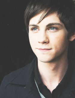 padfootmagic:  “I want to be known as the largest existing heartthrob. For now most of my friends are girls, but I have a girlfriend in particular. It would be fun to have some fan girls. I would not mind. I already get enough letters. ” - Logan Lerman