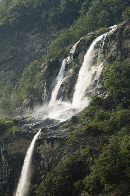 siag:  Acquafraggia Falls (by storvandre)  want more posts like this? check out my blog!