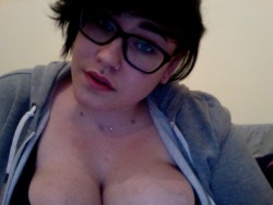 tr0llop:  bored, so so bored. 