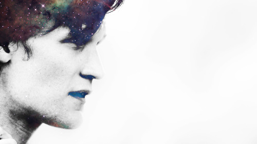oodwinoodwald:  - Swear to me on something that matters.- Fish fingers and custard.- My life in your