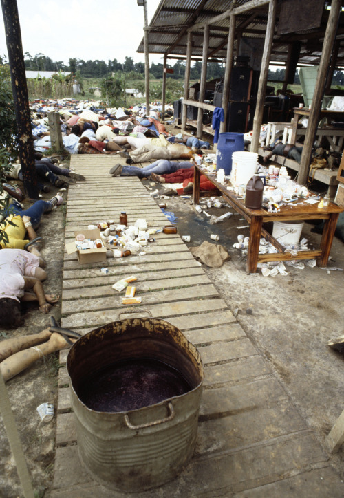 thats-the-way-it-was: NOVEMBER 18, 1978: Bodies lie behind a tub of cyanide-laced punch in Jonestown