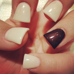 gl4mbitious:  #thanksgiving #nails #classy