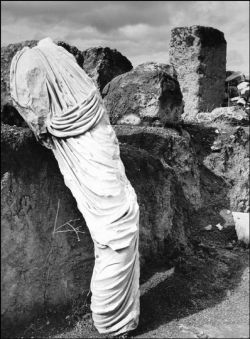 yama-bato:  Herbert List GREECE. Ancient Corinth. 1937. “Turned into stone”. 