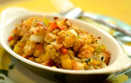 delishytown:Thanksgiving Sides: My Dad’s Stuffing  Every year we have a big party on Thanksgiving 