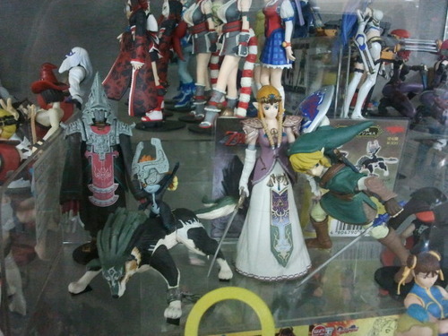 fluffybunnyhops: The legend of Zelda-Twilight princess figures 