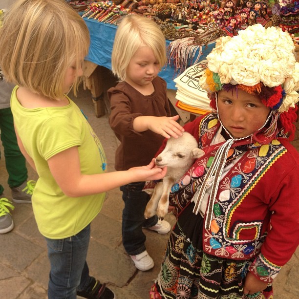 Making friends at the Pisac Market http://instagr.am/p/SLqS5hv-13/