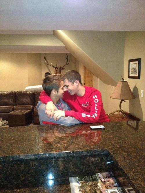 Gay Kisses And Love
