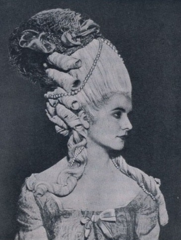 misshonoriaglossop:“Historical Hairdos” at the Hairdressing and Allied Trades Exhibition, Royal Hort