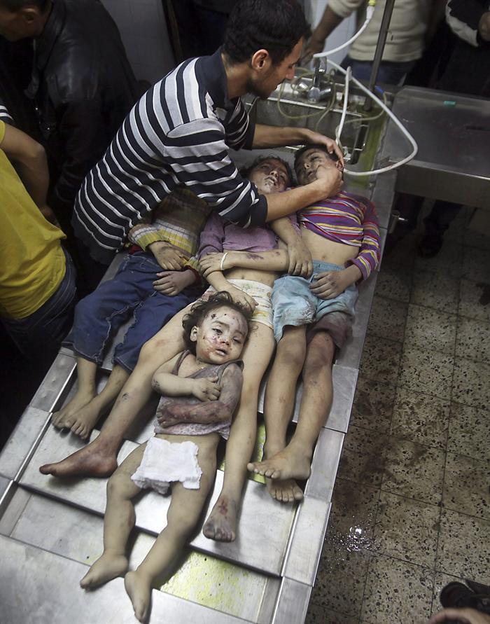 kiwifrenchfries:  israelfacts:  Twelve Palestinians from one family killed in Israeli