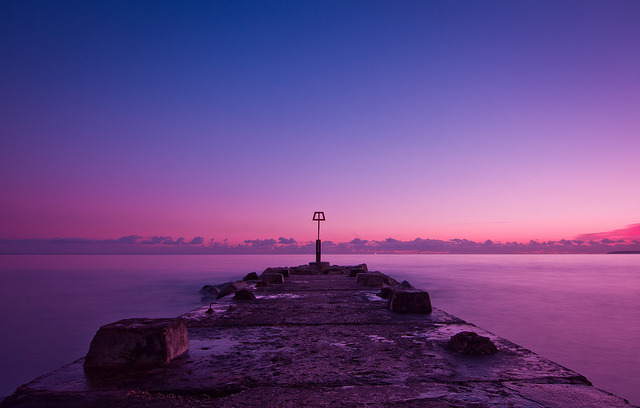 breathe-in-ecstasy:  Last Light by Humphrey Hippo on Flickr.
