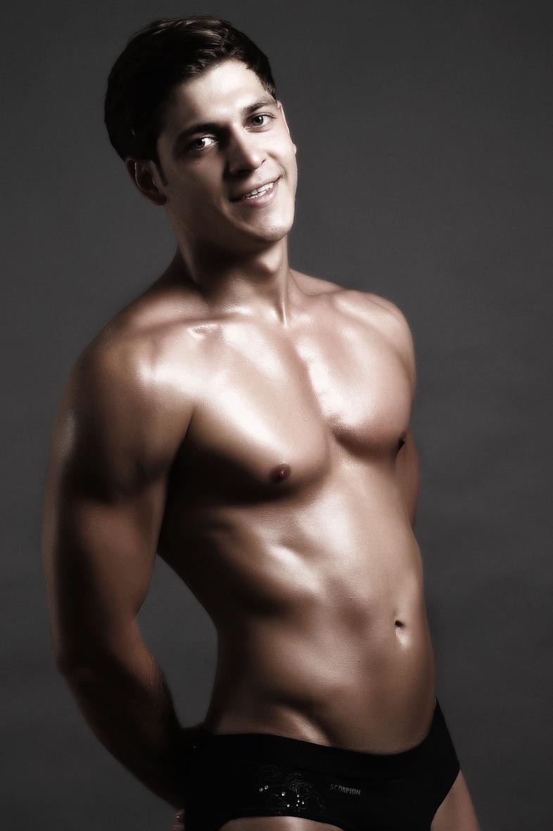 nakedmalecelebs1:  Alin  - Romanian model  