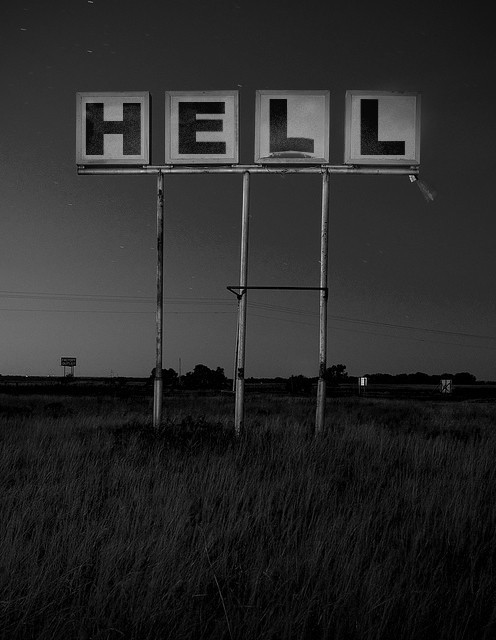 red-lipstick:  Unknown Photographer - Hell