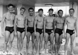 swimmersdivers:  Vintage Waterpolo Please