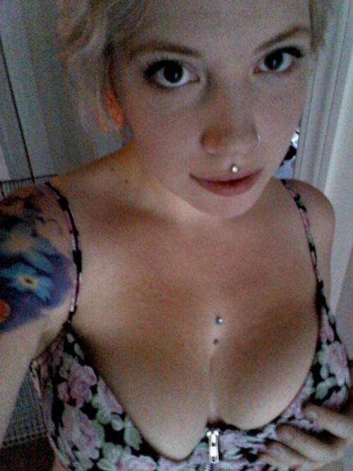 http://derishis.tumblr.com/post/52235226070