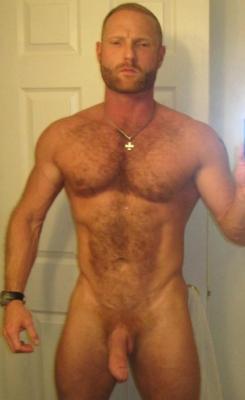 bannock-hou:  amateur muscle bear looking