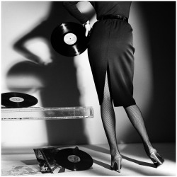 theotherphotographer:  Good morning! Lets put on some tunes and let the dancing begin!!!  mulovesimages:  PAOLO BARBIERI - 1979 