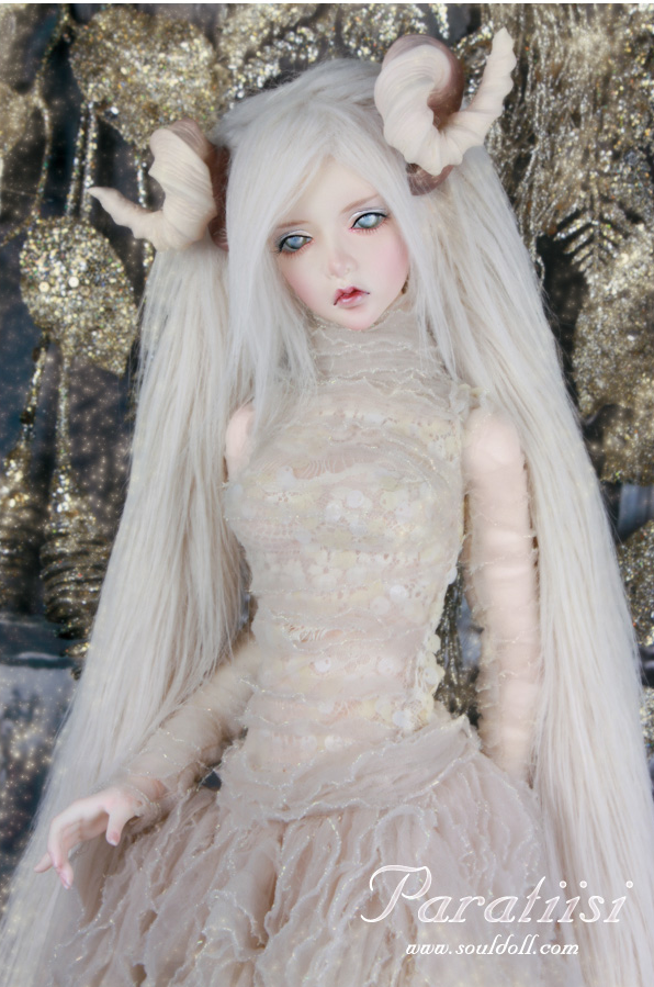 heavenlyresin:  As far as this one goes I can see what you’re talking about again.