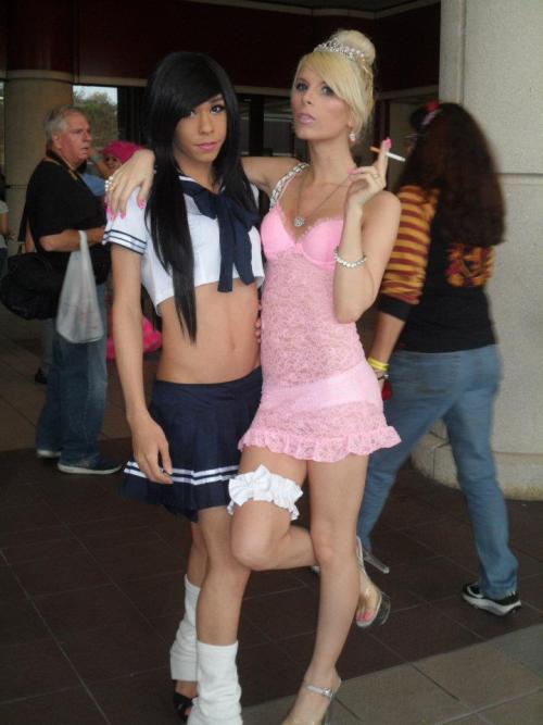 xratedtgirls: shemale tube for more