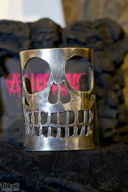 XXX tokyo-fashion:  Massive all-silver skull photo