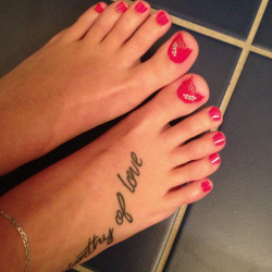 thoughtfultoes: Ready to hookup with the