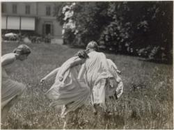 Attempts-At-Greatness:  Frédéric Boissonnas, Three Girls Dancing In The Garden,