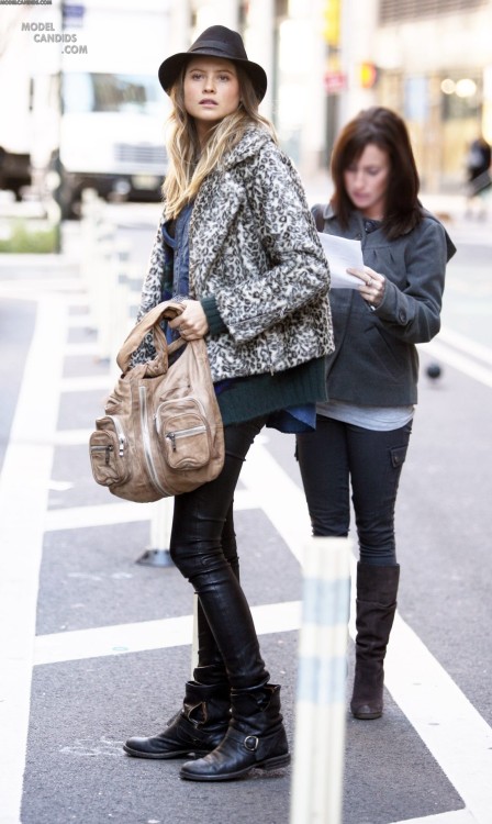 femme-belle:  Behati 