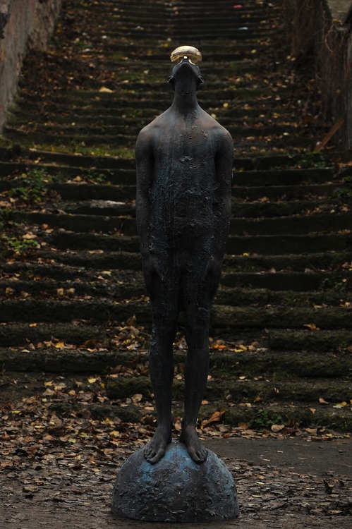 in-the-quiet-house:  Rain  Nazar Bilyk reginasworld: 