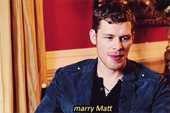 The Cast of The Vampire Diaries Plays Shag, Marry, Stake [x]