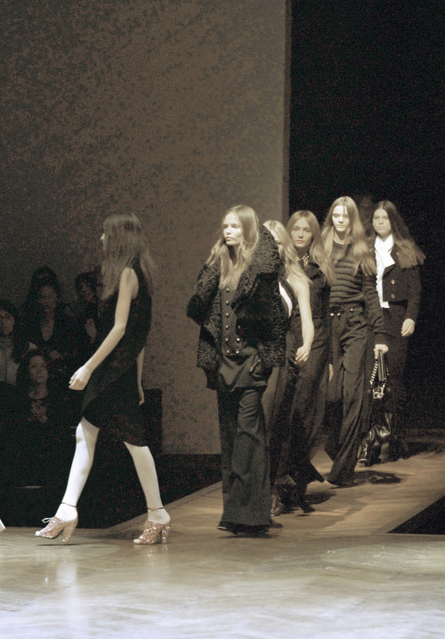 nomecalles: Finale Givenchy F/W 2007: Johanna Stickland, Natasha Poly, Sasha Pivovarova, Snejana Ono