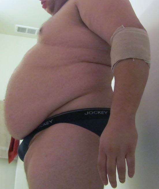 mikebigbear:  cbdlover573:  kodanotes:  Added a few pictures to a ‘Suck in the