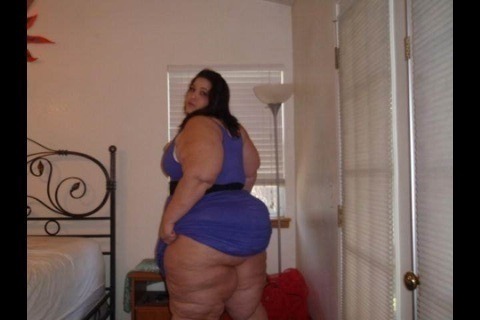 http://supersizebbw.tumblr.com/post/88687550587