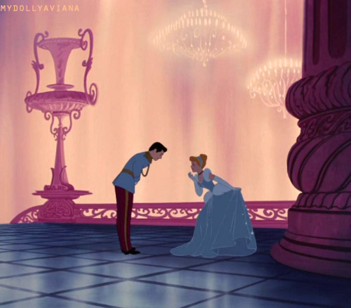 mydollyaviana:  Cinderella concept art by Mary Blair vs. completed scenes 