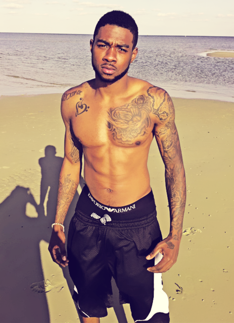 jaydixk11:  bigbootygemini:  men2dope:  I see you Sammie »  He’s my secret fantasy