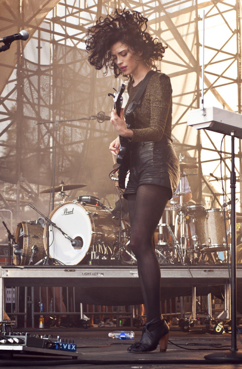 indecipherableobscenities:  nomatterhowitends:  St. Vincent @ the Roots Picnic ‘12Photographed by Eric Ashleigh  P E R F E C T I O N