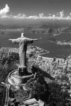 theniggacomplex:  Christ the Redeemer - Sao