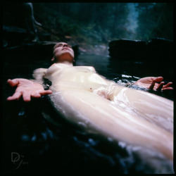 inthedeepblue:  L Blackthorne in Hot Springs, Central OR  Feliz Paloma Gonzalez (Photographer)  