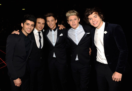 pitchblackloner:  Can I cry now