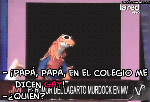 leosaur:   Chiste gay, chiste gay, es hora del chiste gay ♪ No se vaya a enojar, porque solo es un CHISTE GAY!♫ (x)  como pa contarlo curao! xD