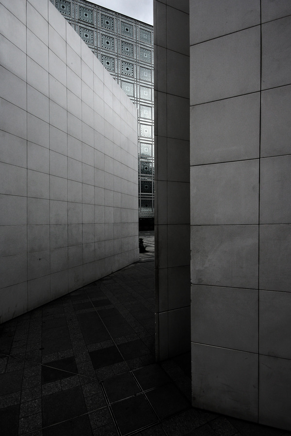 fiore-rosso:  jean nouvelinstitut du monde arabeparis. [evilien photography]. 