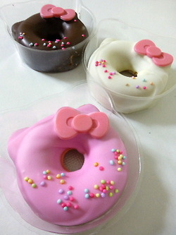 Hello Kitty Donuts With Sprinkles!
